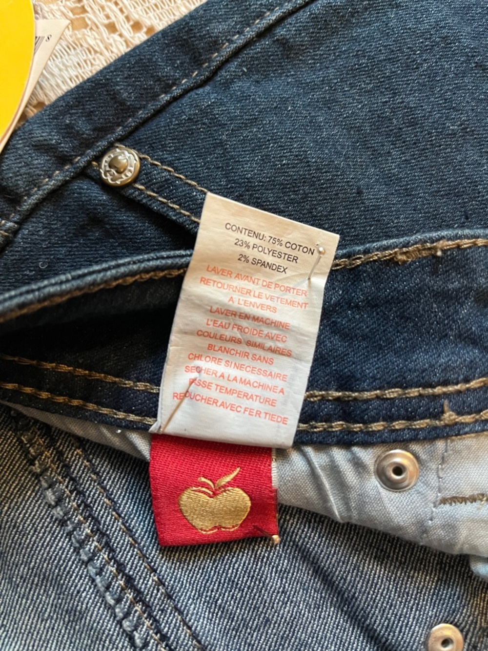 Apple Bottoms Y2K Straight Leg Low Rise Jeans, Dark Wash, Size 5/6 - Picture 8 of 9